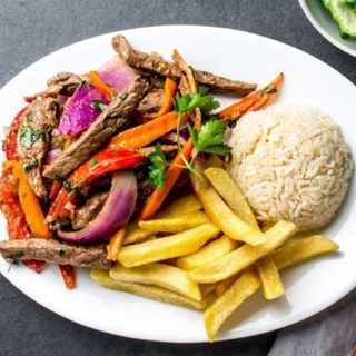 Lomo Saltado