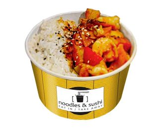 Don buri ai frutti di mare e salsa satay