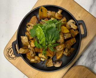 Տապակած սունկ և կարտոֆիլ