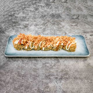 87. Uramaki De Tempura De Langostino Con Aguacate Y Queso (6 Uds.)
