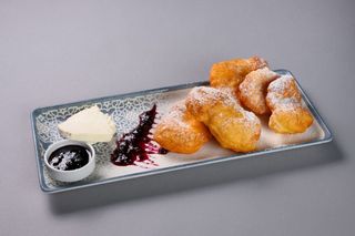 Домашни  бухти с пудра захар сирене или домашно сладко