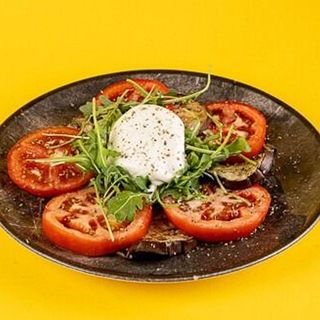 CAPRESE SALAD