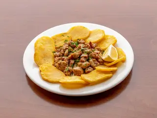Mollejas De Cordero Al Ajillo