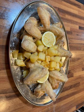 Alitas fritas (8 Uds.)