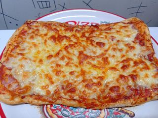 Пица с шунка и кашкавал