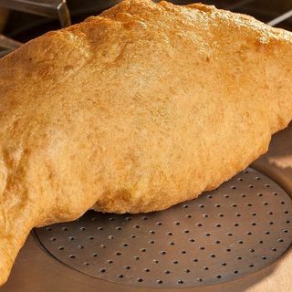 Pizza fritta bianca
