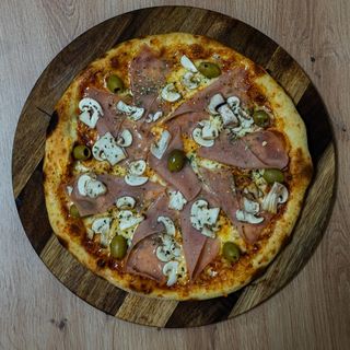 Capricciosa pizza 50cm