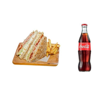 Combo Club Sandwich + french fries + bevanda a scelta