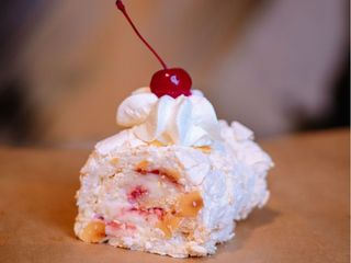 Меренговий рулет (1g)