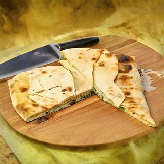 Сулугуні в лаваші