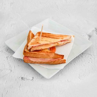 Sándwich Mixto