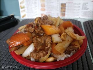 245.Donbur vitello in salsa piccante