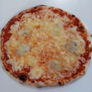 Pizza Quattro Formaggi (30 Cm.)