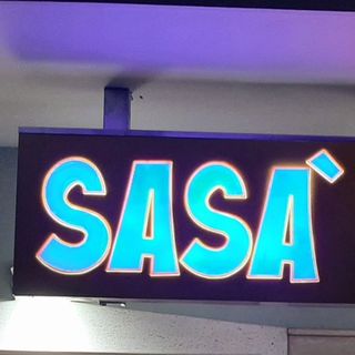 Patate fritte e wurstel-porzione grande 