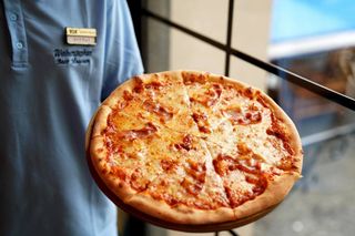 პიცა ბეკონით