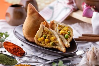 1C .Chicken samosa - 3 pezzi  on