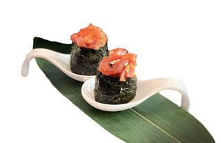 160. Gunkan alghe spicy tuna