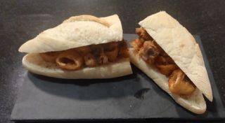 Bocadillo De Chipirones