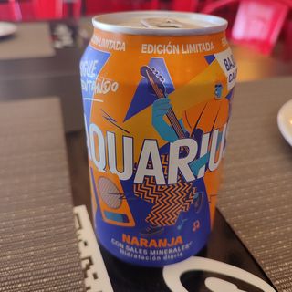 Aquarius Naranja