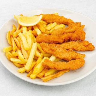 Pohani pileći file s prilogom