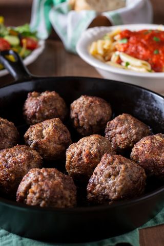 Домашни кюфтета от кайма