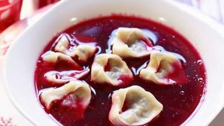 Czerwony Barszczyk Z Uszkami