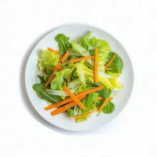2. Ensalada De La Casa Lechuga, Zanahoria, Jamón Dulce Con Salsa Blanca De La Casa