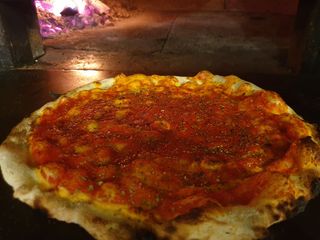 Pizza marinara