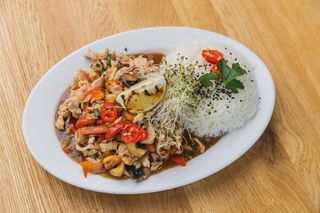 Kurczak z orzechami nerkowca