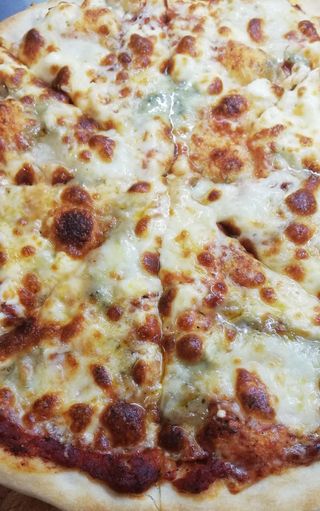 Пица Четири сирена