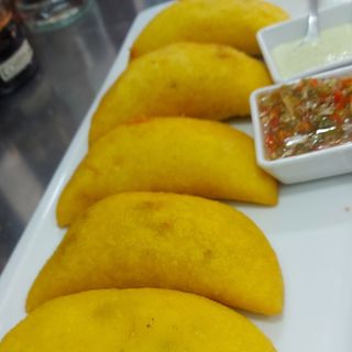5 Empanadas de Pollo