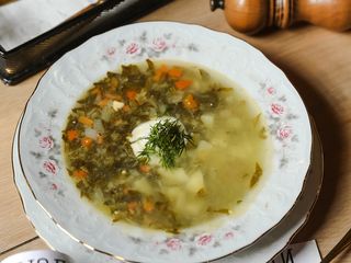 Борщ  зелений (350г)