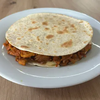 Gringa Tinga De Pollo 