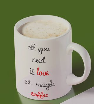 Cana personalizata cu mesaj All you need is love