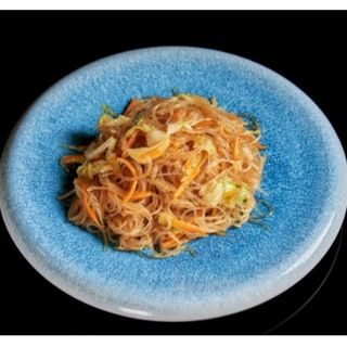 050. Spaghetti di soia con verdure