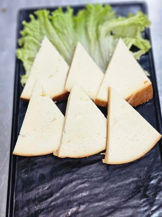 შებოლილი სულგუნი