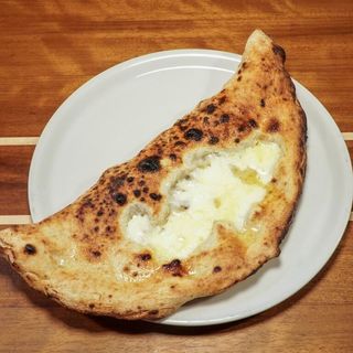 Pizza Calzone Ripieno Napolitano