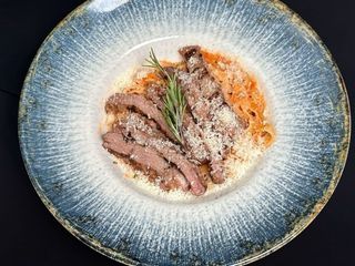 Паста з ростбіфом