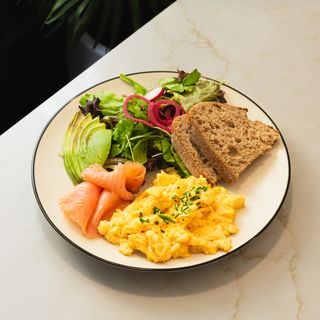 Ovos Benedict Salmão