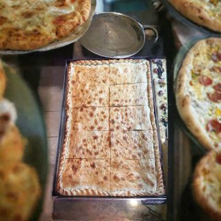 Ciaccino 4 Formaggi, Salame e Mozzarella