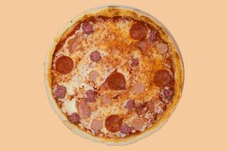 Pizza quattro salumi