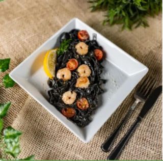 Tagliatelle Nere Con Gamberi