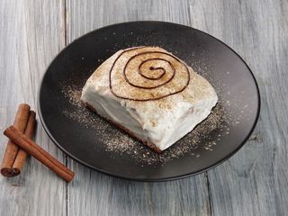 Сінабон класичний з корицею