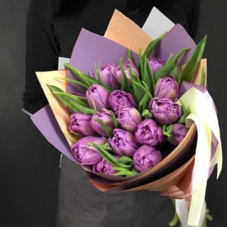 Букет лілових піоноподібних тюльпанів (15шт)