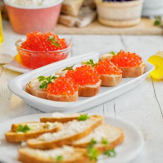 Красная икра с маслом (100 гр.)