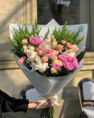 ვარდების კომპოზიცია