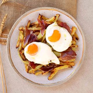 Huevos Rotos Con Jamón O Chistorra