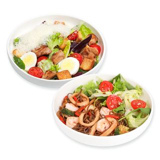 Цезар з куркою + Соба з морепродуктами