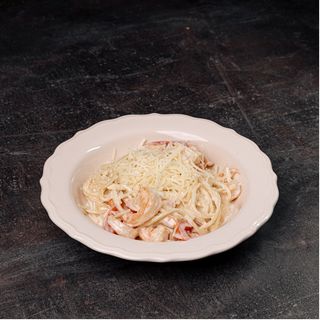 Спагетти В Сливочном Соусе С Креветками И Черри (320г)