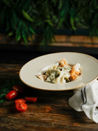 Фарфалле с тигровыми креветками (360г)